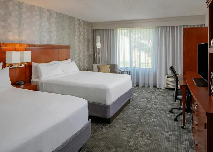 Courtyard By Marriott Craft Farms Hotel 3*