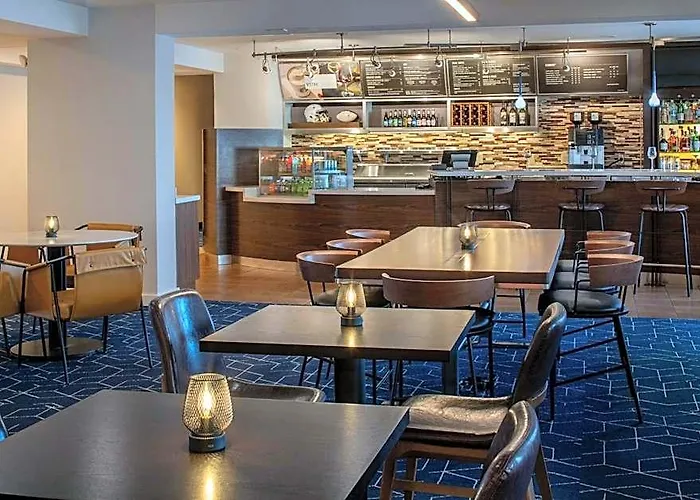 Courtyard By Marriott Craft Farms Hotel